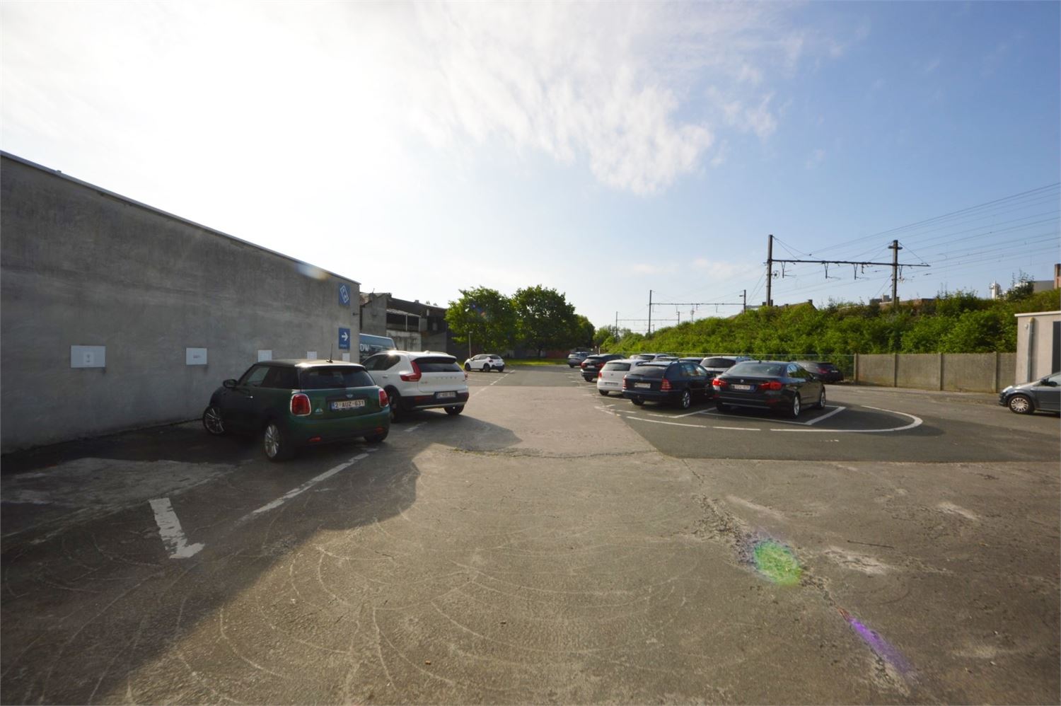 MULTIFUNCTIONELE RUIMTE 400 M2 MET PRIVE PARKING - foto 3