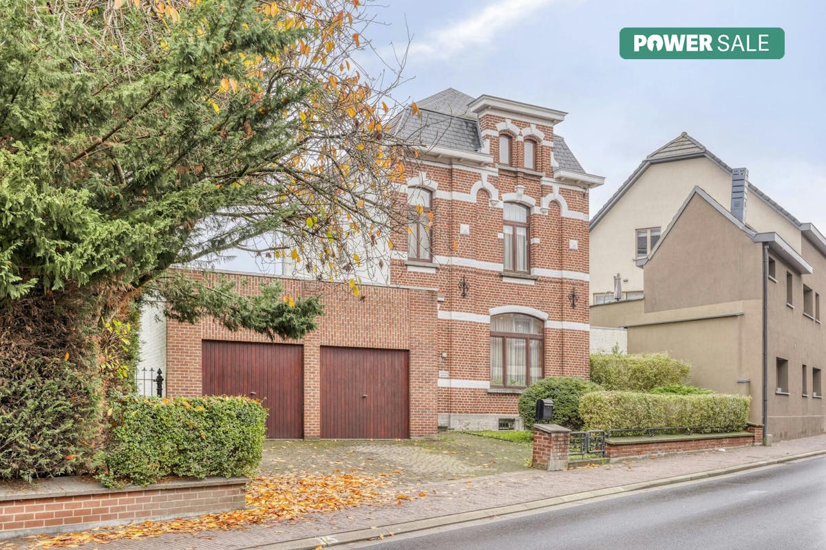 Charmante herenwoning met garage en tuin in het hartje van Ternat - foto 1