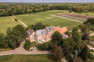 Uniek kasteeldomein de Heerlijkheid van BerentrodeDit unieke kasteeldomein beter bekend als de Heerlijkheid van Berentrode is ' a once in a lifetime'...