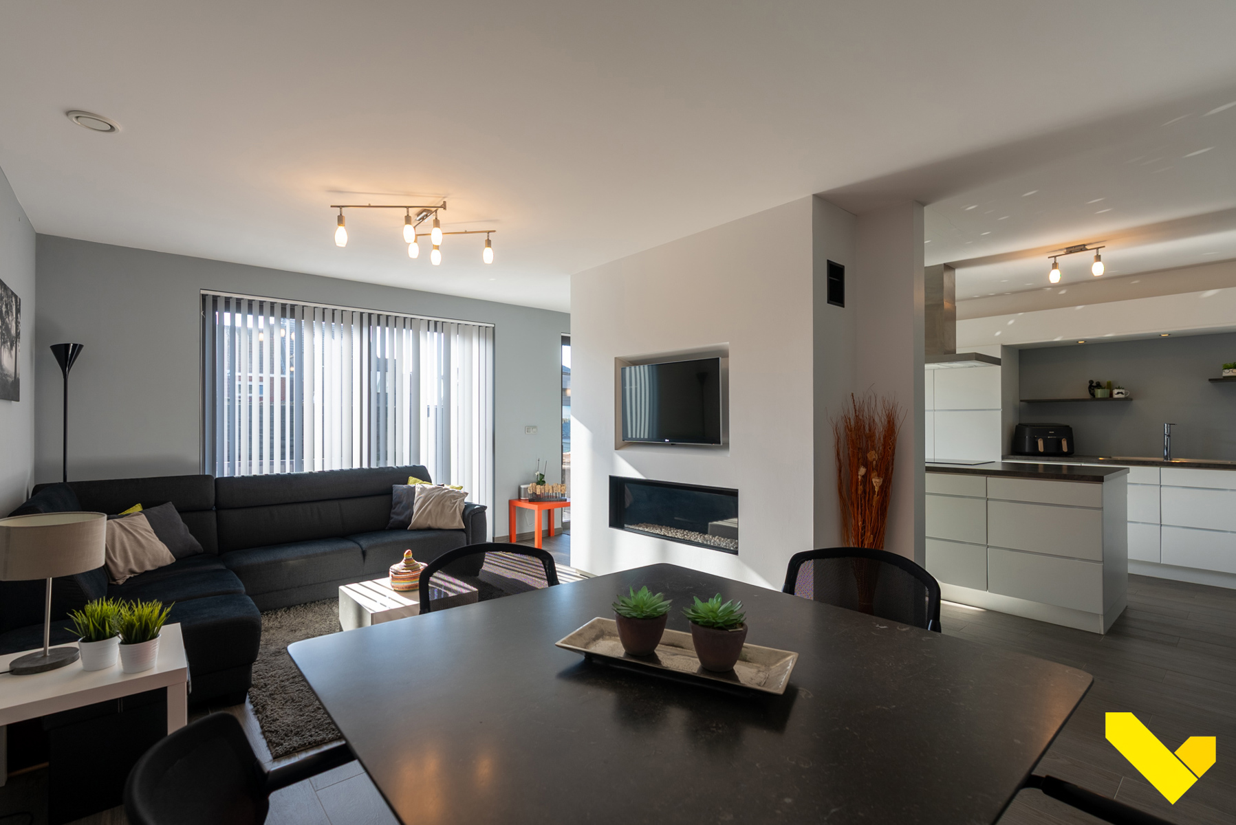 Moderne gezinswoning met ruimte voor samenwonen, apart leven - foto 2