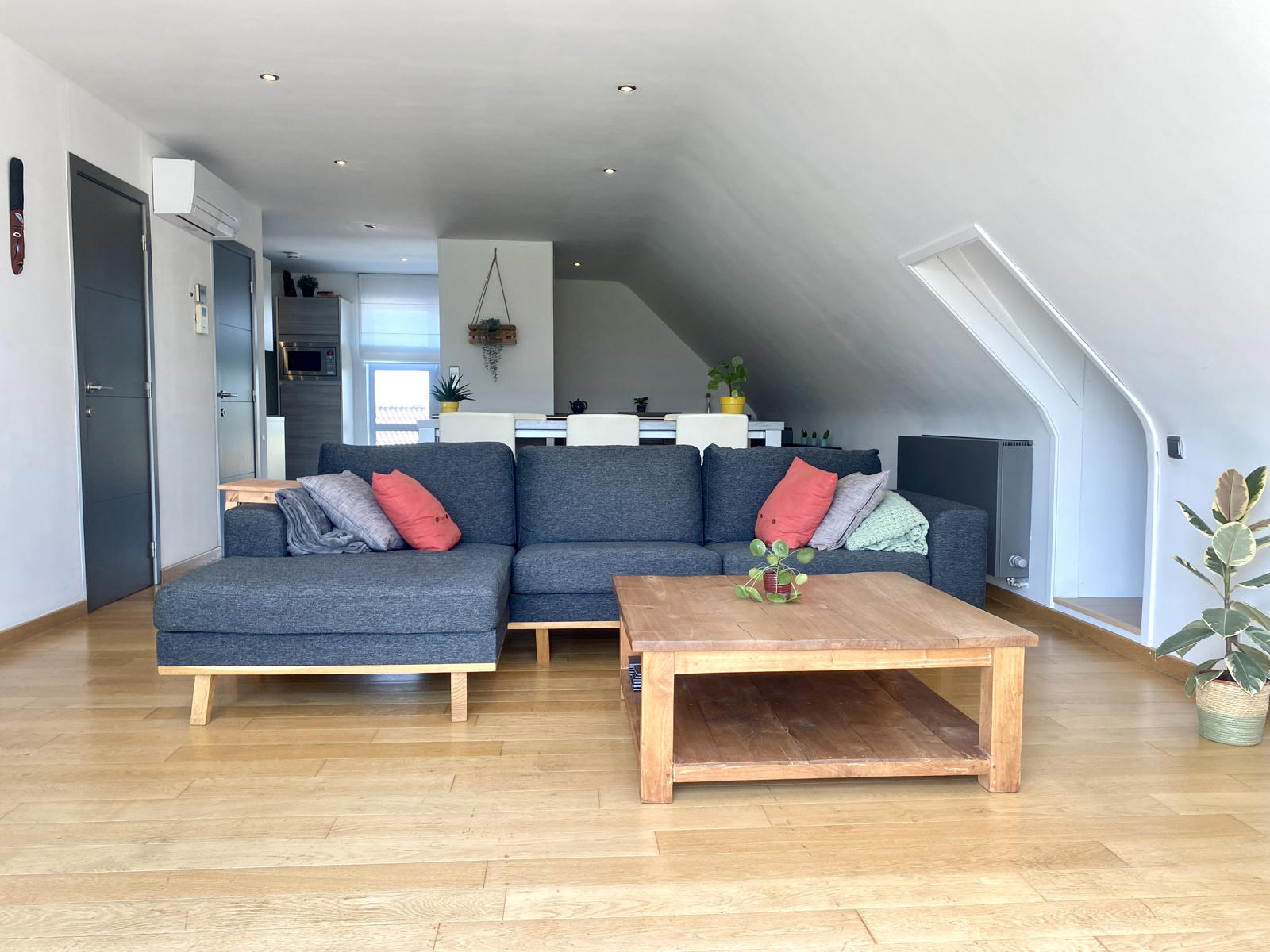 Te huur: Modern en rustig gelegen appartement te Heldergem - foto 3