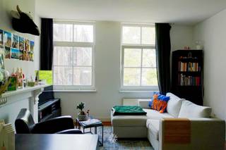 GENT - Struifstraat : Ben je op zoek naar een lichtrijke en gezellige studio te huur in centrum Gent? Lees dan snel even verder. De troeven in een...