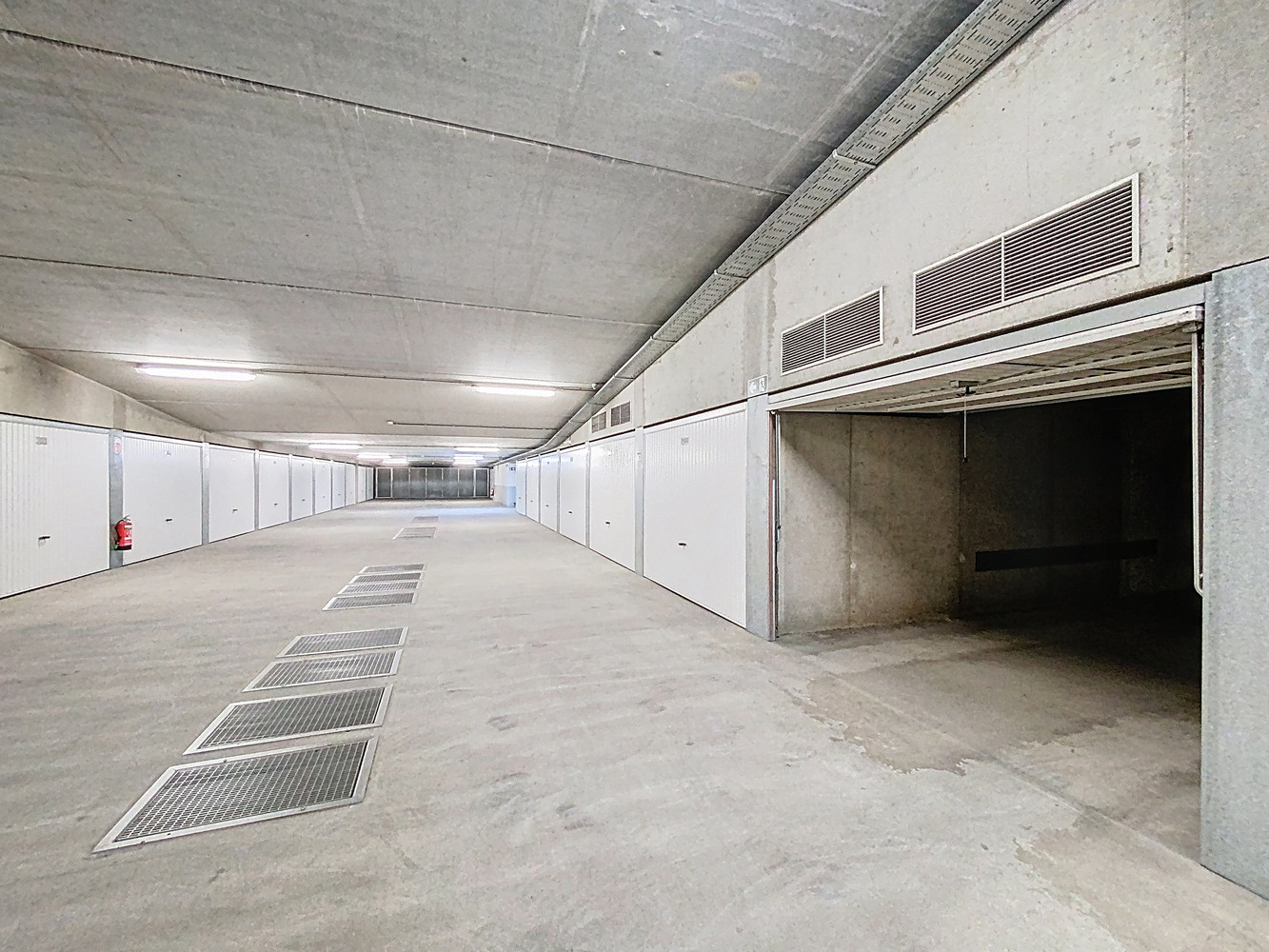 Dubbele garagebox in res. Stubbenpark te Duinbergen - foto 3