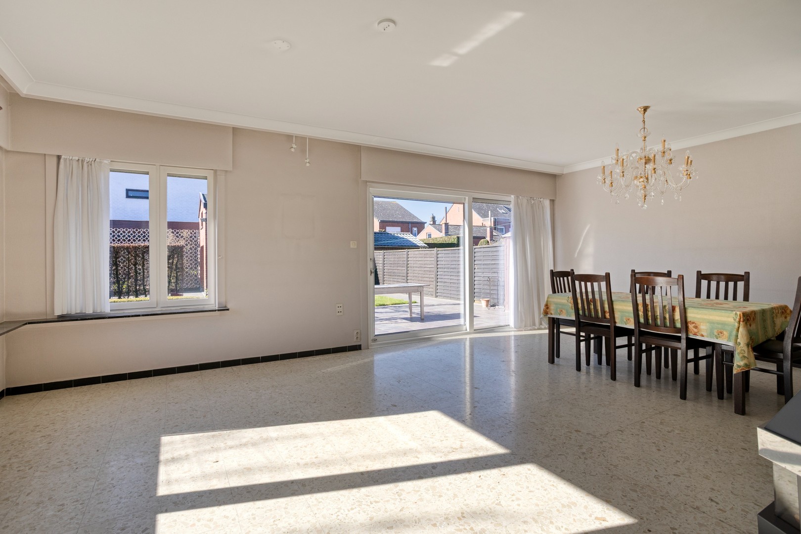 House for sale in Roeselare with 4 bedrooms - photo 3