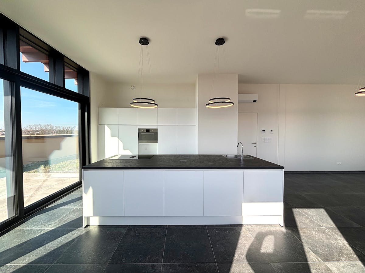 TE HUUR Penthouse in Tongeren nabij centrum en natuurgebied - foto 4