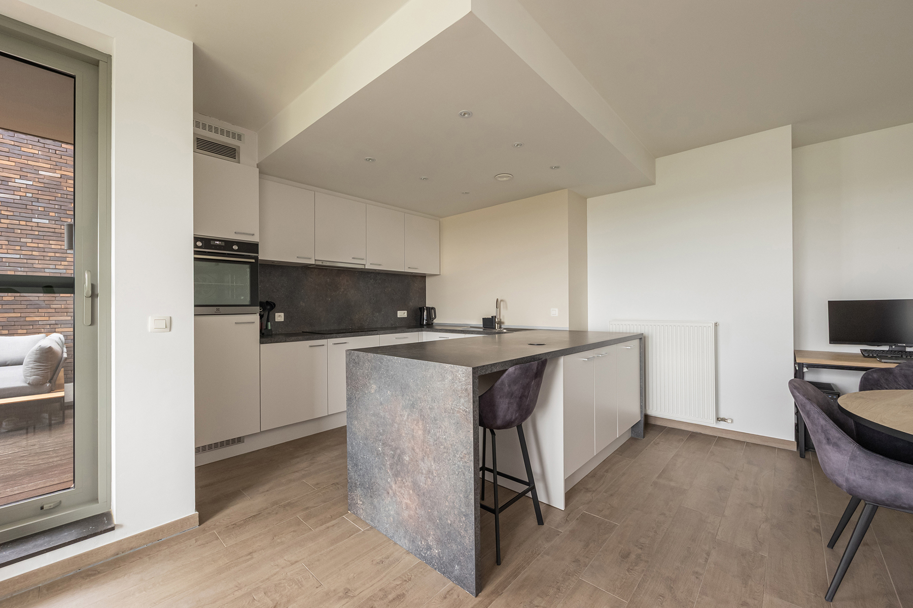INSTAPKLAAR 1 SLAAPKAMER APPARTEMENT MET GROOT TERRAS. - foto 5