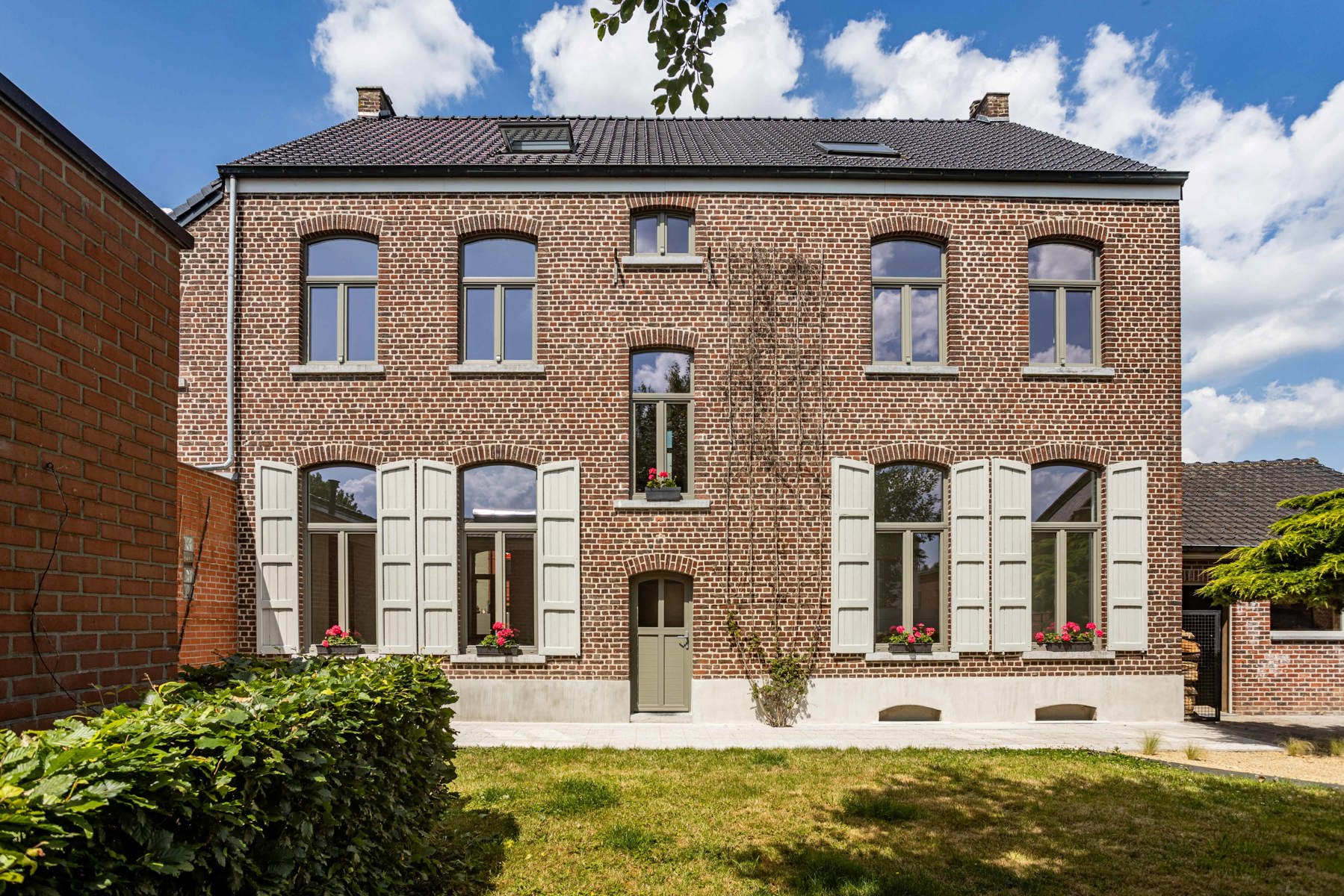 Bent u op zoek naar een uitzonderlijke woning met karakter en uitstraling? - foto 1