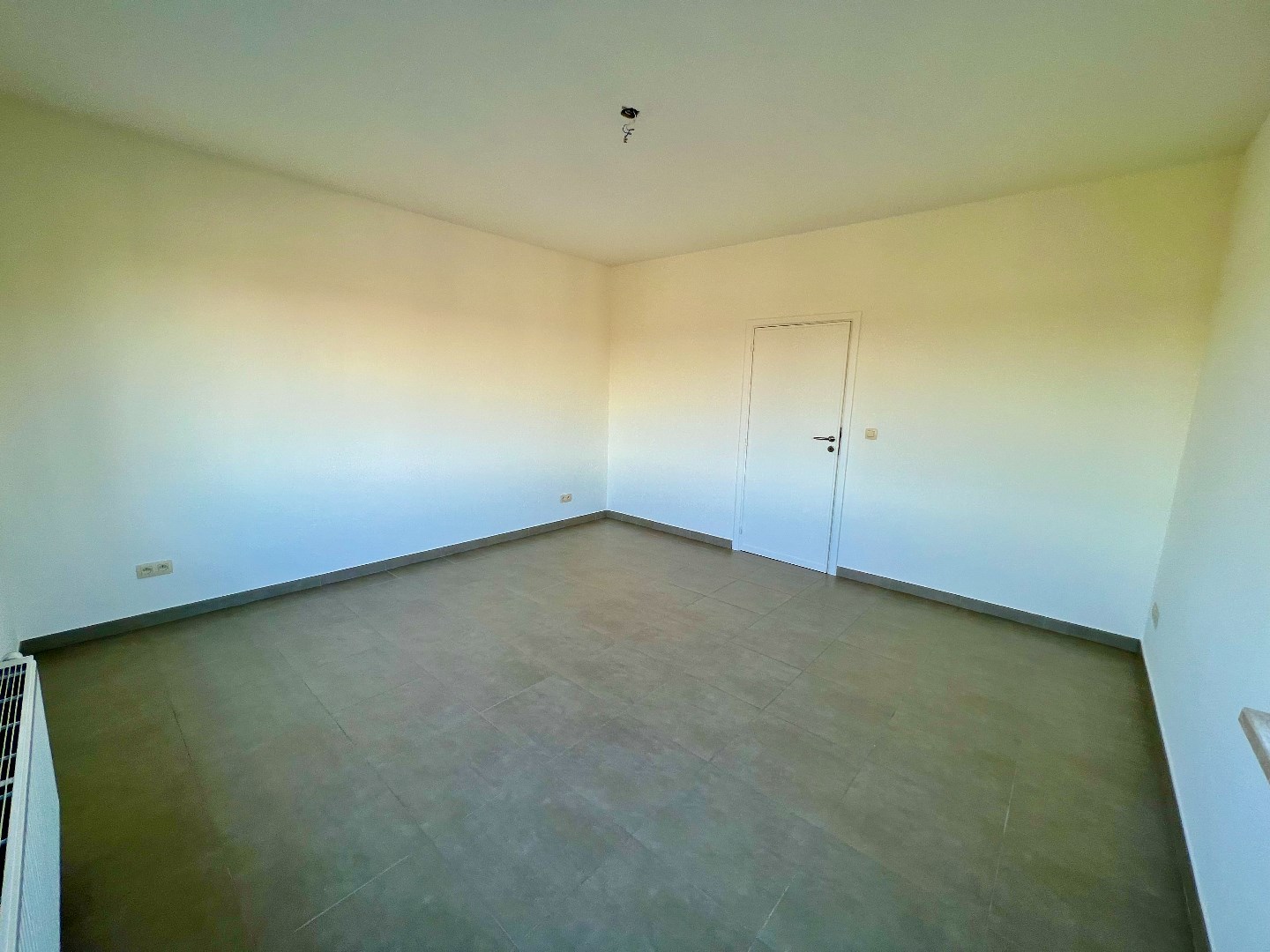 Ruim duplex-appartement met 1 slpk en bew. opp. van 70 m² op centrale ligging te Lier! - foto 4