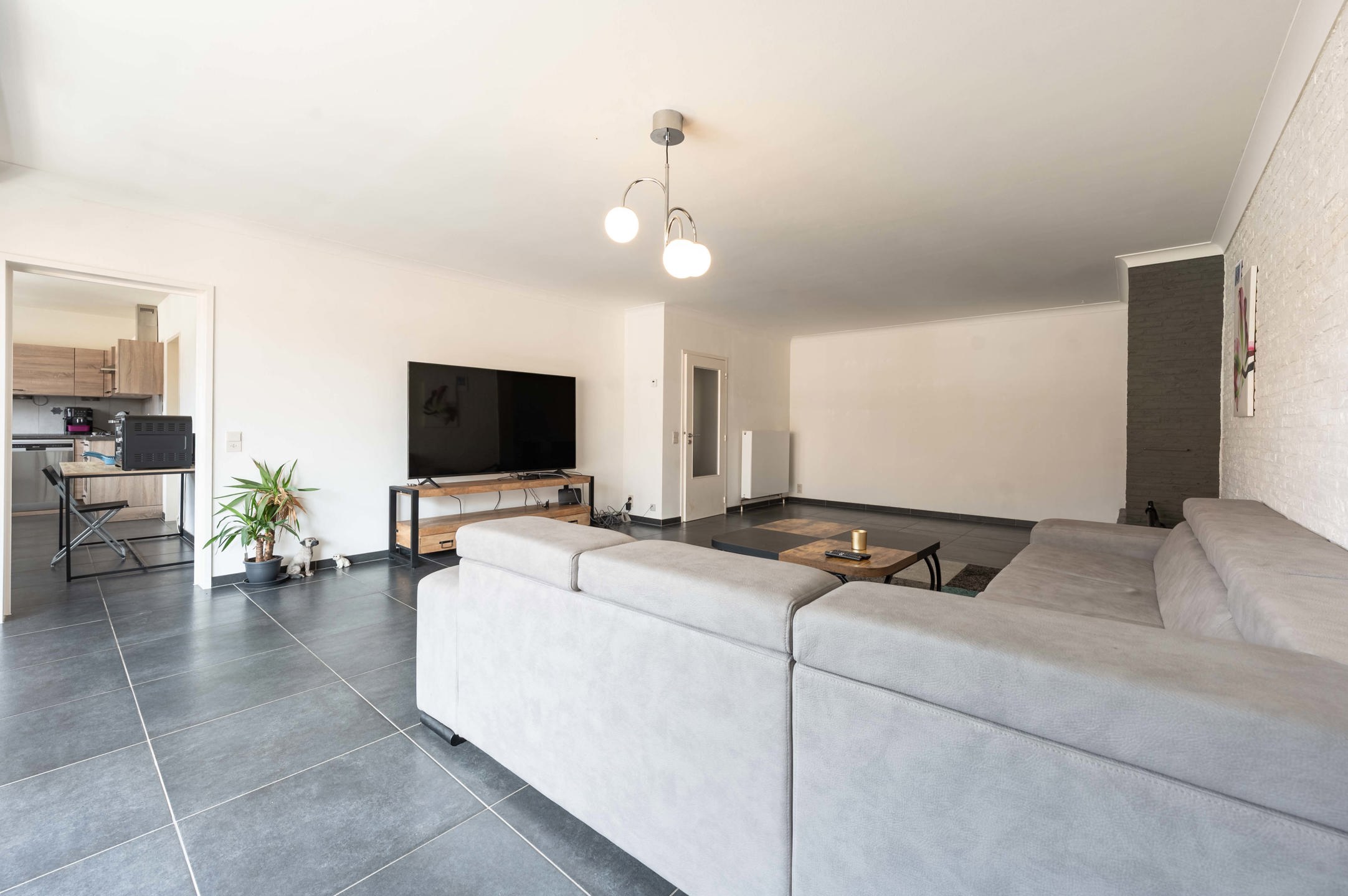 Ruim 3 slaapkamer appartement in gezellige dorpskern - foto 5