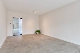 Ben je op zoek naar een moderne, energiezuinige en volledig afgewerkte woning in het centrum van Beveren? Deze gesloten nieuwbouwwoning...