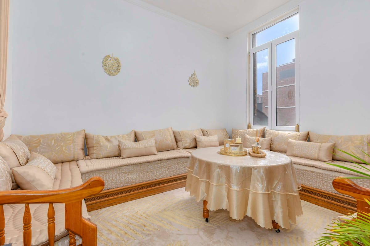 Herenhuis met handelspand in Antwerpen-Noord. - foto 5