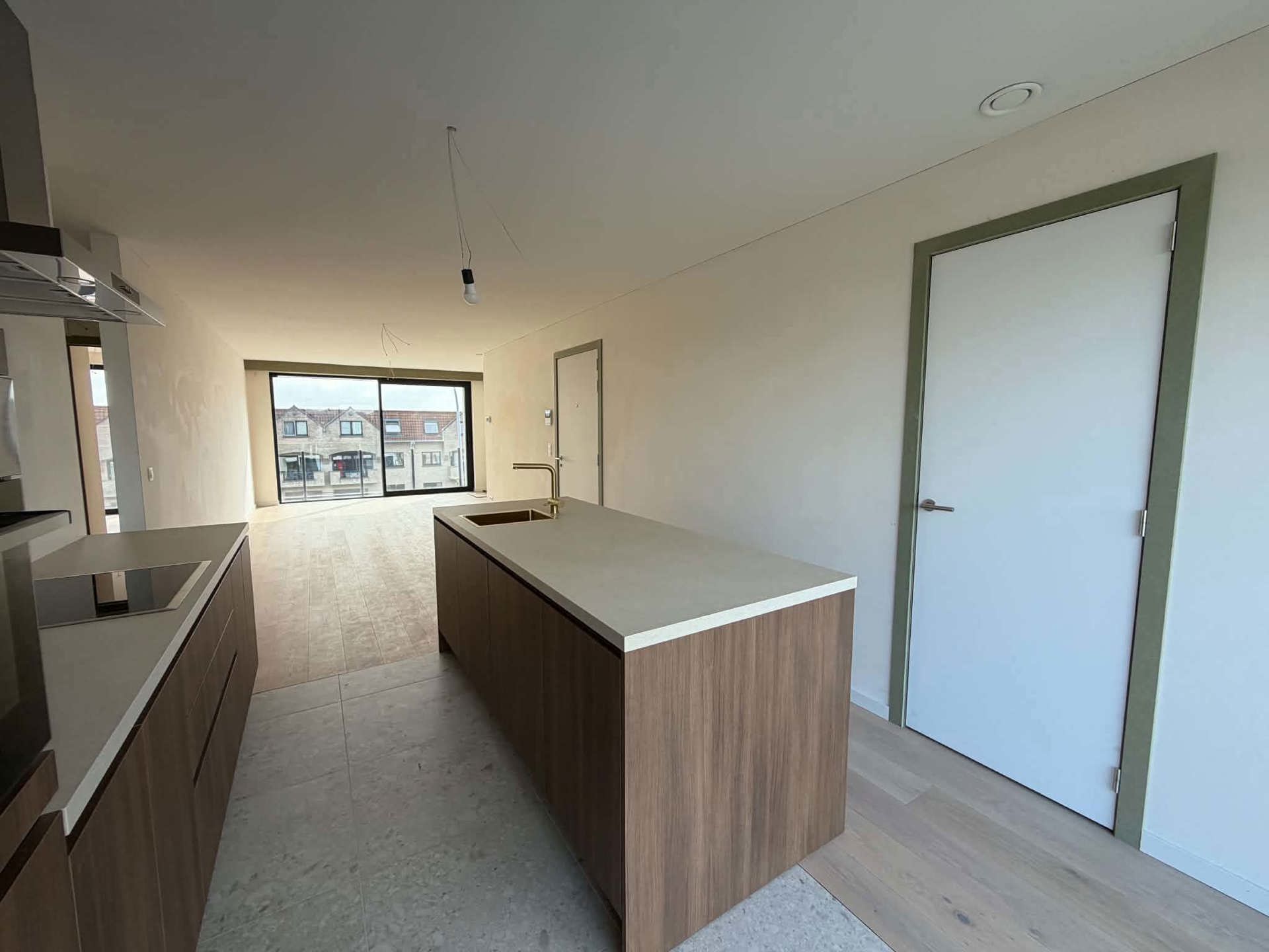 Lichtrijk nieuwbouwappartement met garagebox in Wenduine - foto 5