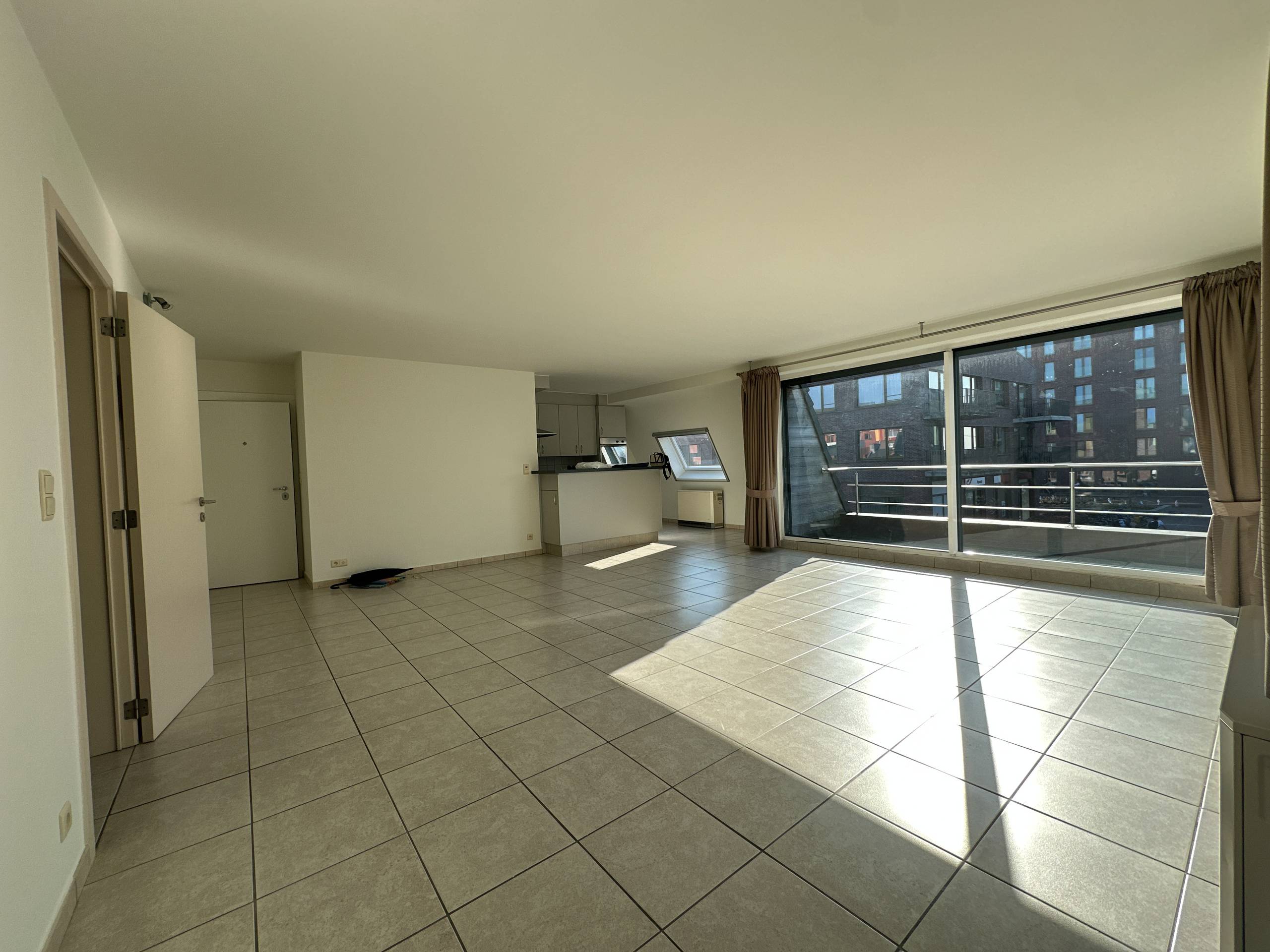 Ruim 2-slaapkamerappartement te huur in centrum Wetteren - foto 3