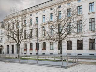 Appartement exceptionnellement spacieux de 163 m² comprenant 2 chambres, avec une terrasse d'environ 26 m² orientée sud/ouest, situé...