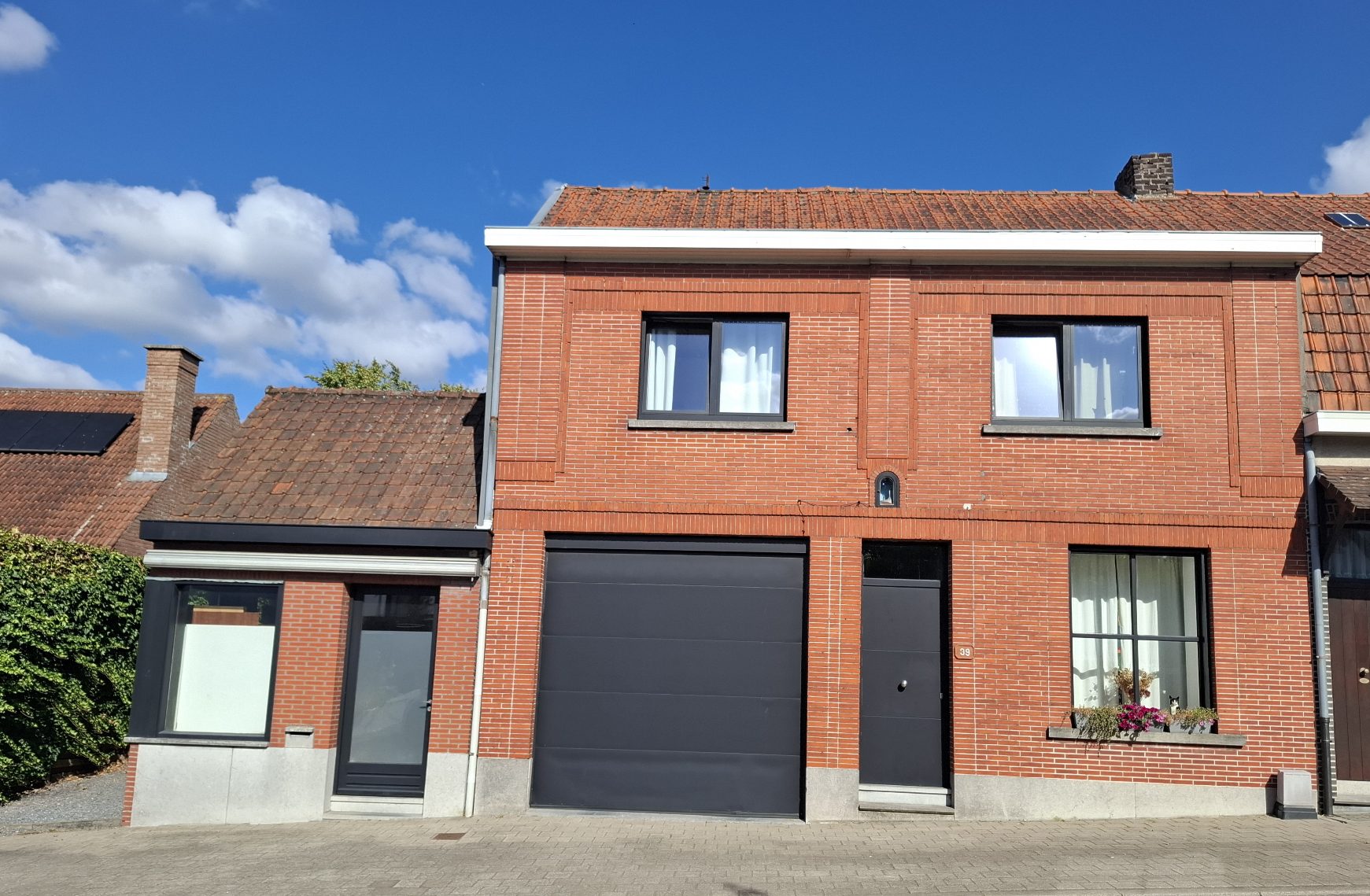 Huis te koop in Kortrijk met 3 slaapkamers - foto 2