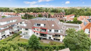 Nieuwpoort : In de rustige en residentiële omgeving van Nieuwpoort bevindt zich dit instapklare appartement in de stijlvolle Residentie Delvaux...