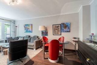 De Roest d’Alkemadelaan 8 (3ème étage) - Berchem Appartement bien entretenu (94 m²) avec 2 chambres et terrasse (18 m²) à Berchem.Dans le quartier...