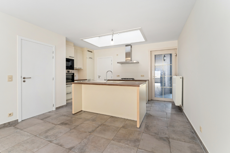 Gerenoveerde woning te centrum Kuurne - foto 2