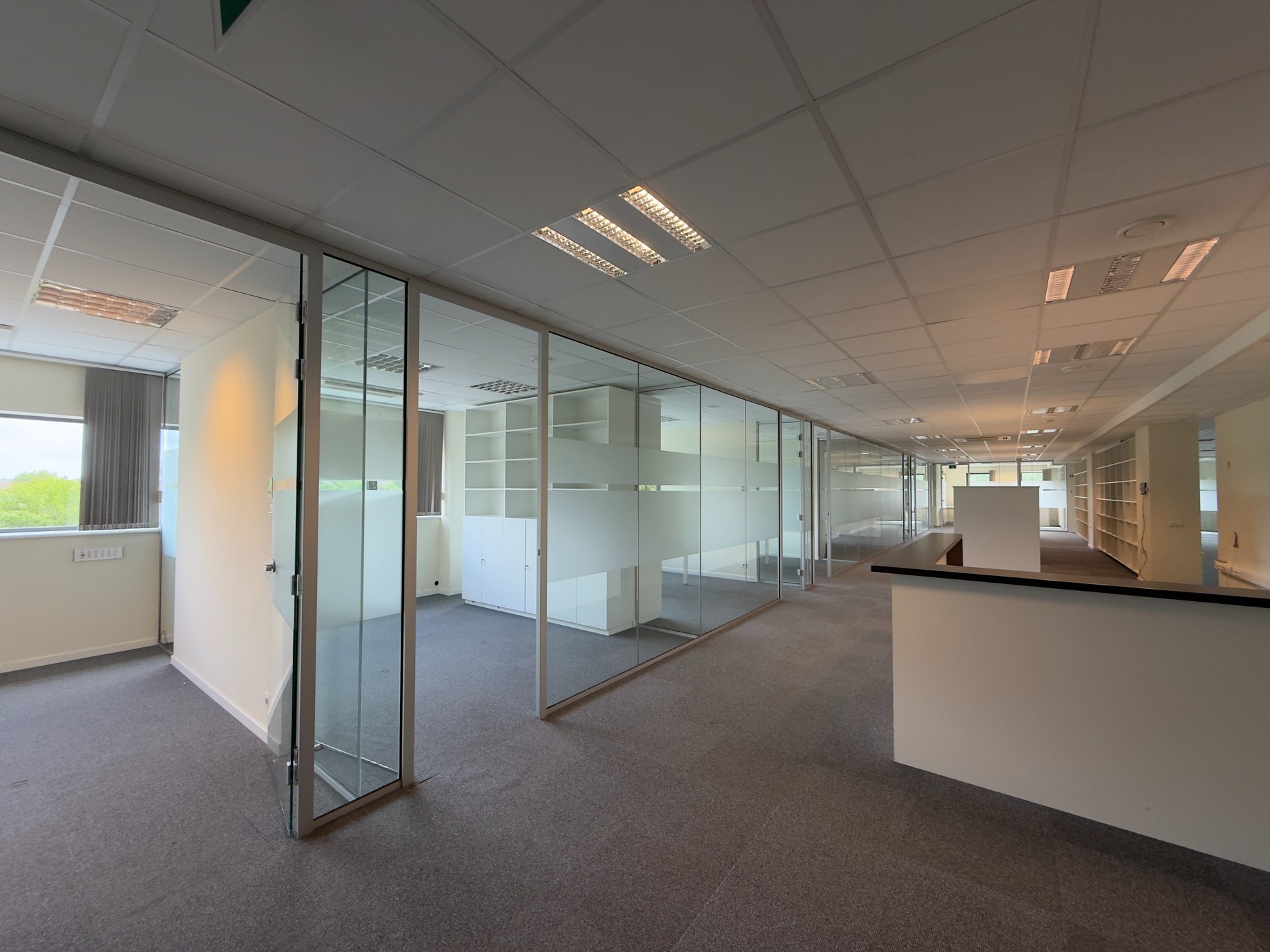 Kantoorruimte van 670 m² op strategische ligging in Sint-Martens-Latem - foto 5