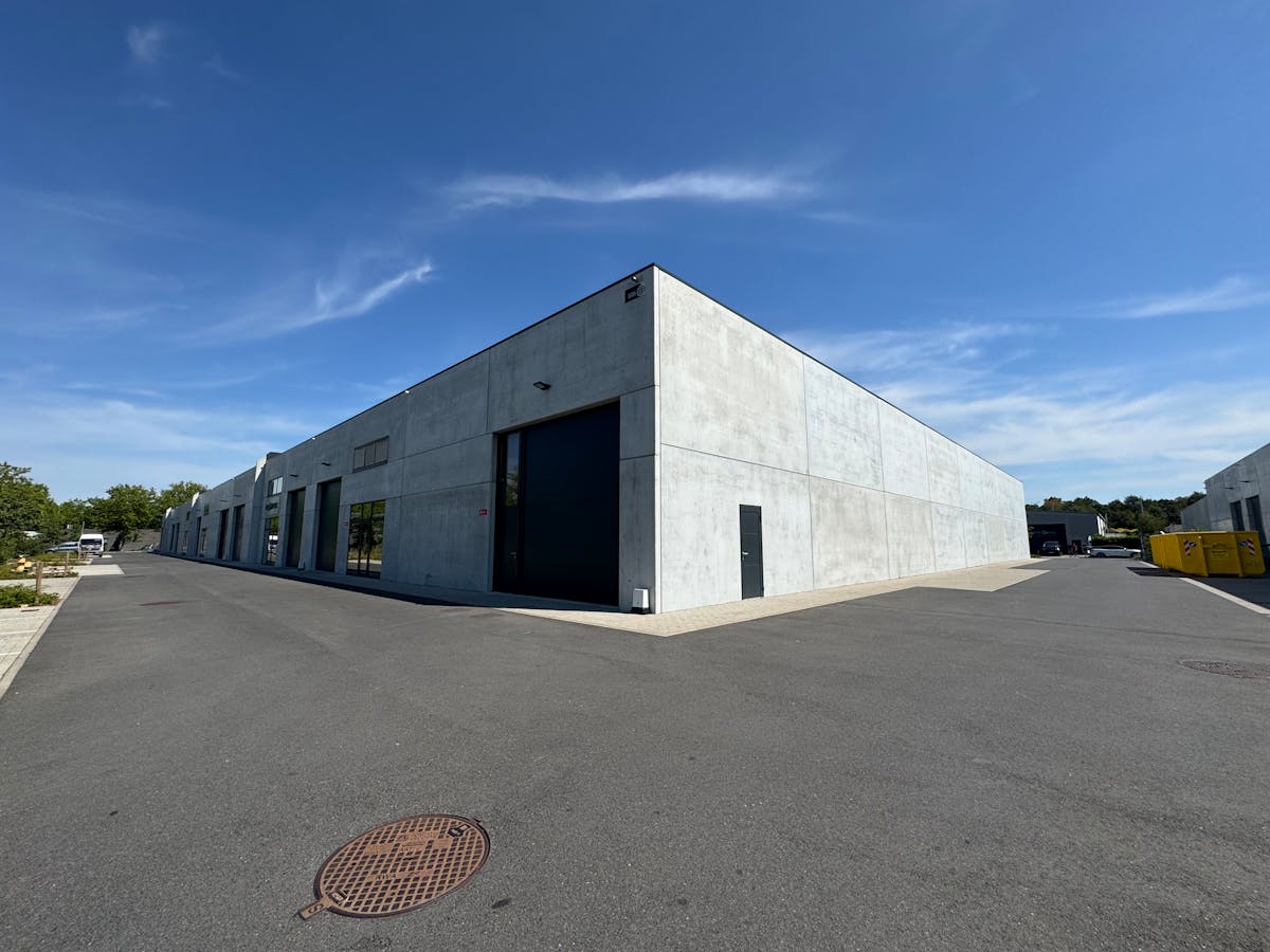 306 m² SME unit for rent at a top location in Jabbeke - photo 4