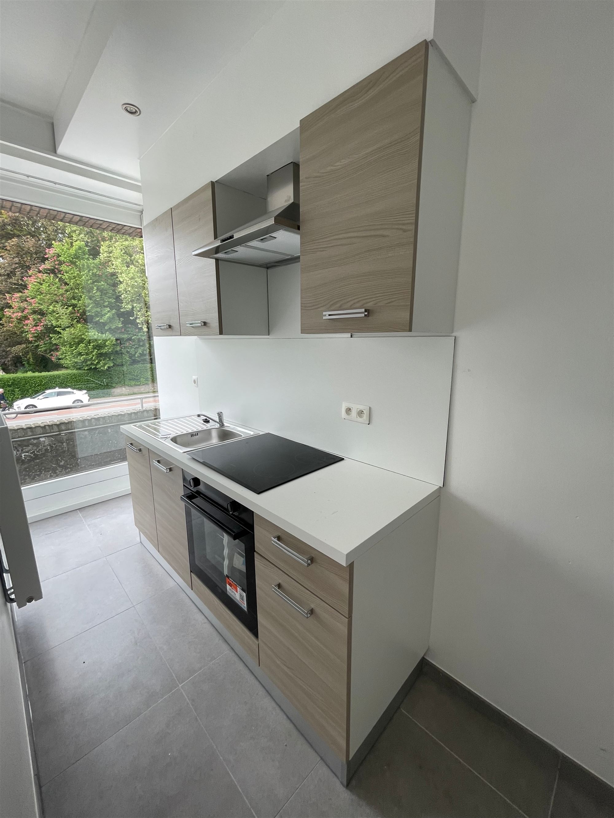 Volledig vernieuwd appartement - foto 3