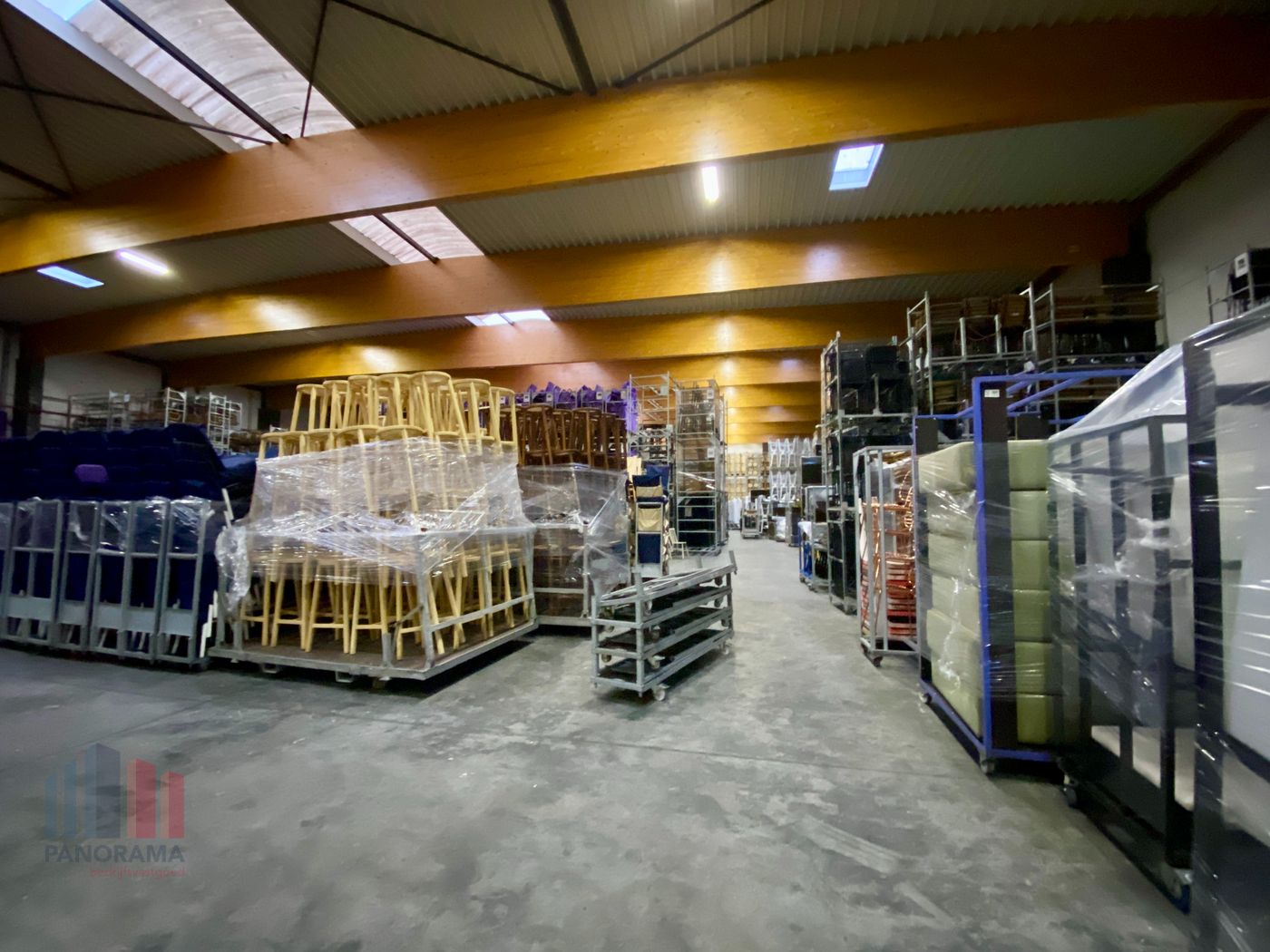 1.961 m² magazijnruimte met 2 sectionale poorten - foto 5