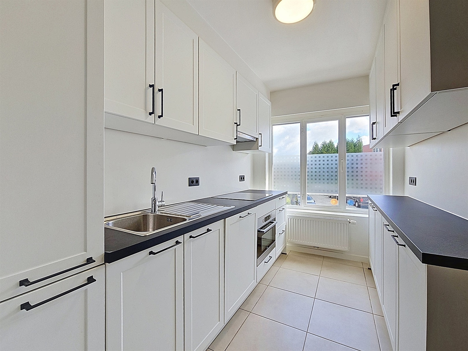 Ruime bel-étage woning met tuin en garage nabij het UZ! - foto 3