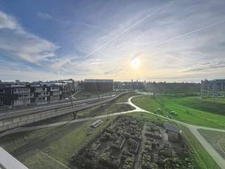 In Residentie De Nieuwe Molens bieden we dit instapklare appartement aan op de vierde verdieping, met een bewoonbare oppervlakte van 122m² en...