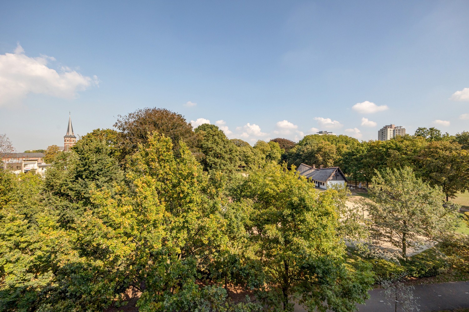 Appartement spacieux et lumineux avec vue sur le parc de Kiel - photo 2