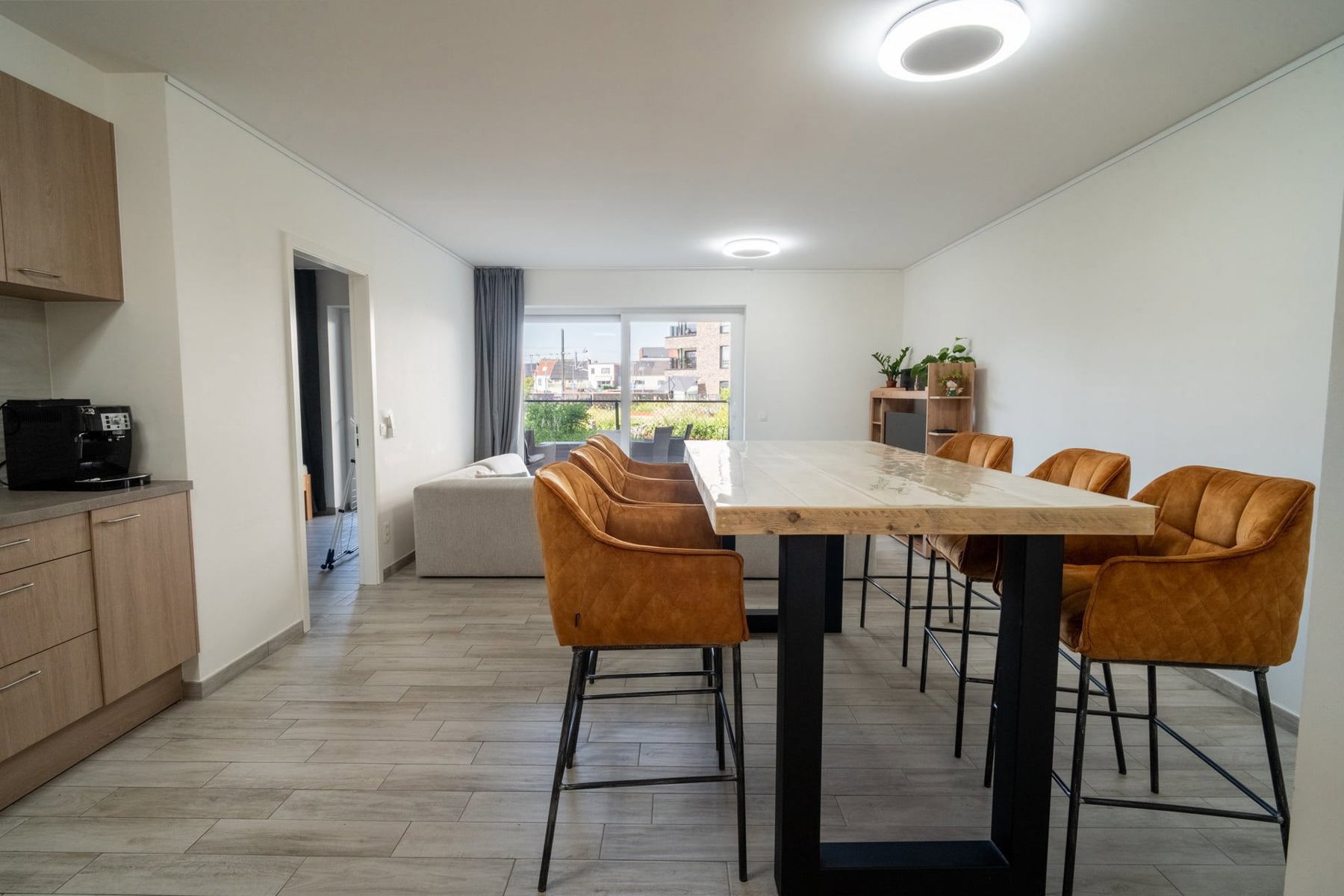 Appartement INCLUSIEF staanplaats, 2 slpks en zonneterras - foto 5