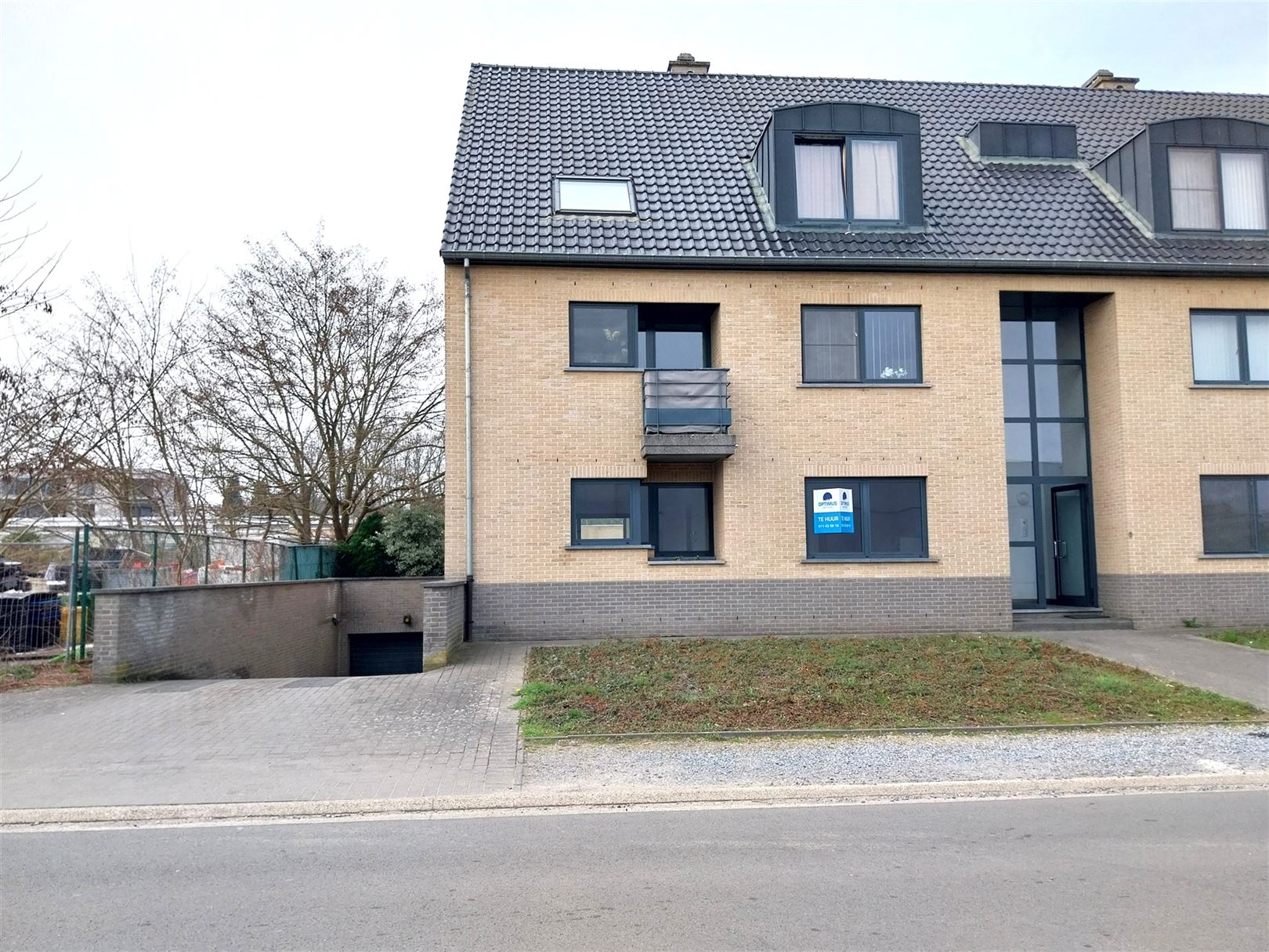 TE HUUR: Gelijkvloers appartement met 3 slaapkamers in Heusden-Zolder! - foto 2