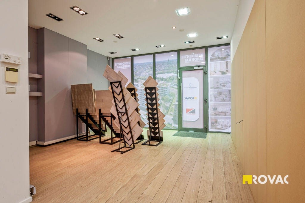 Te renoveren handelspand met woonst in hartje Izegem - foto 4