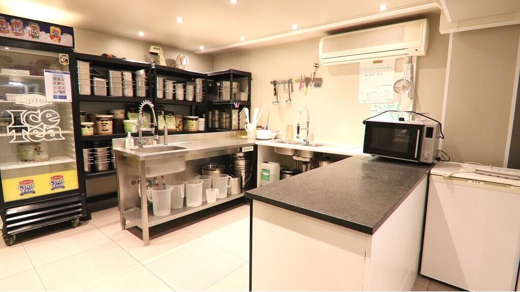 Horecapand met Terras te koop op de ZEEDIJK in Middelkerke - photo 5