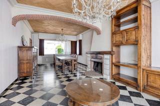 Bekijk ook zeker de 3D virtuele tour en krijg zo nog beter een beeld van wat deze woning u te bieden heeft.Deze woning, gelegen op een perfecte...