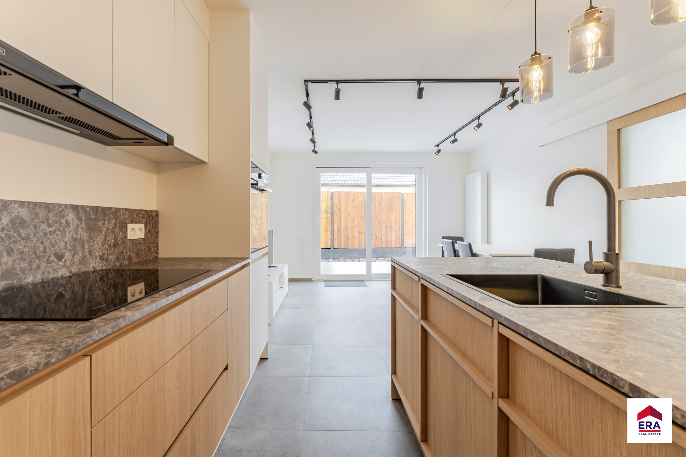 Meergezinswoning met 2 woonentiteiten in centrum Tielt - foto 5