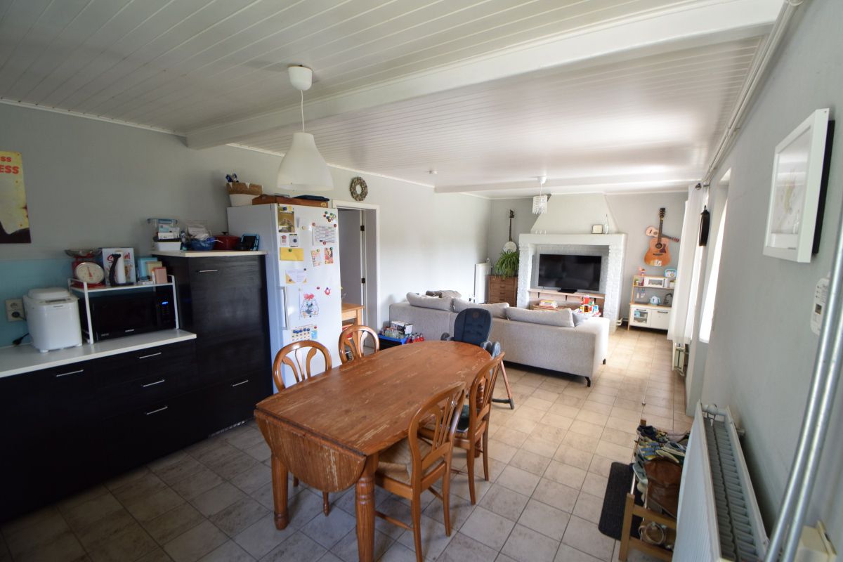 Knusse woning met 2 slaapkamers, garage en tuin. - foto 5