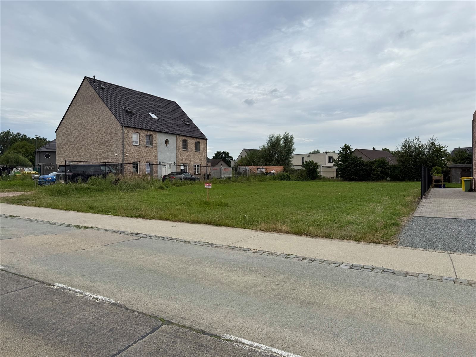 Bouwgrond voor open bebouwing van 954 m2 - foto 4