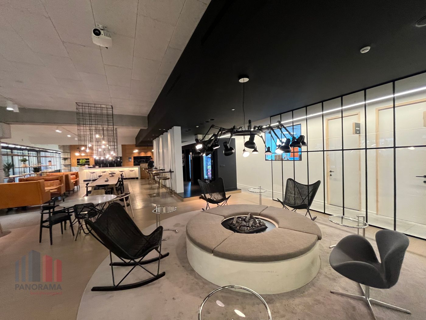 All-in offices in prime location with panoramic views of the football pitch! - photo 5