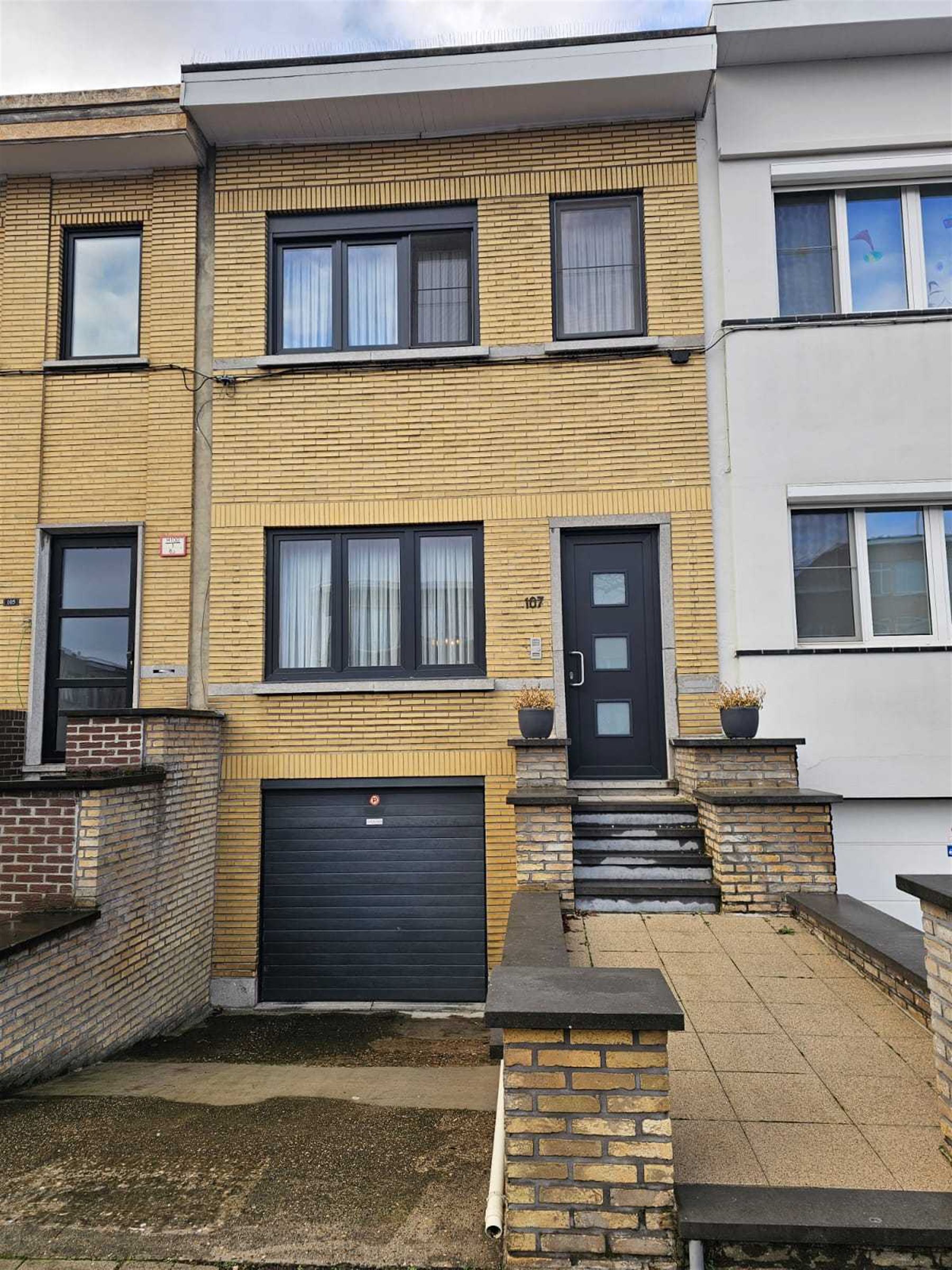 Bel-etage met ruime garage en atelier! - foto 1