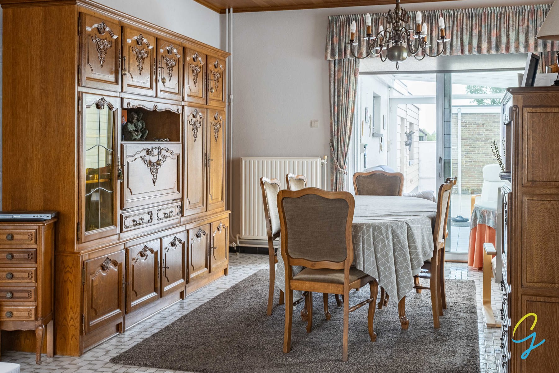Te renoveren woning te Lede met drie slpkmrs, loods en tuin. - foto 4