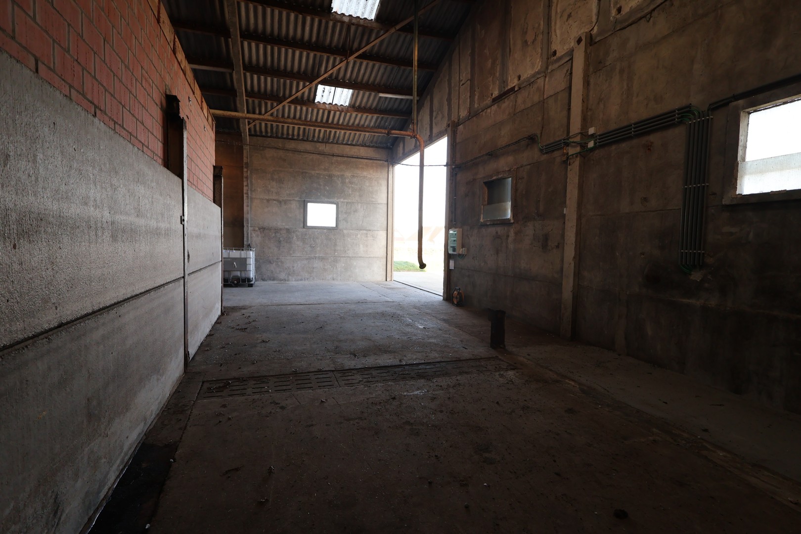 Te huur: Ruime loods van 160 m² in Moscou 3, Bovenkerke - foto 5