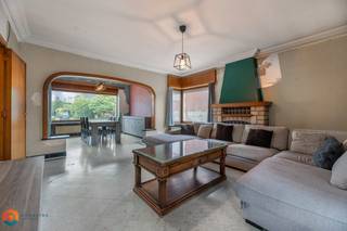 Op een goede locatie te Booischot bevindt zich deze verder af te werken woning op een perceel van 941 m². U bevindt zich hier vlakbij het centrum...