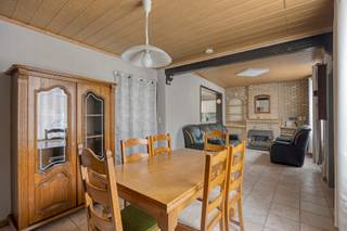 On a plot of 1 acre 27 sqm in the quiet J.B. Callebautstraat 101 in Affligem, you will find this cozy house with a lot of potential. On the...