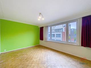 UCCLE, quartier Montjoie – entre le parc Montjoie et le parc Brugmann – Proche de toutes commodités (transports et commerces). Bel appartement...
