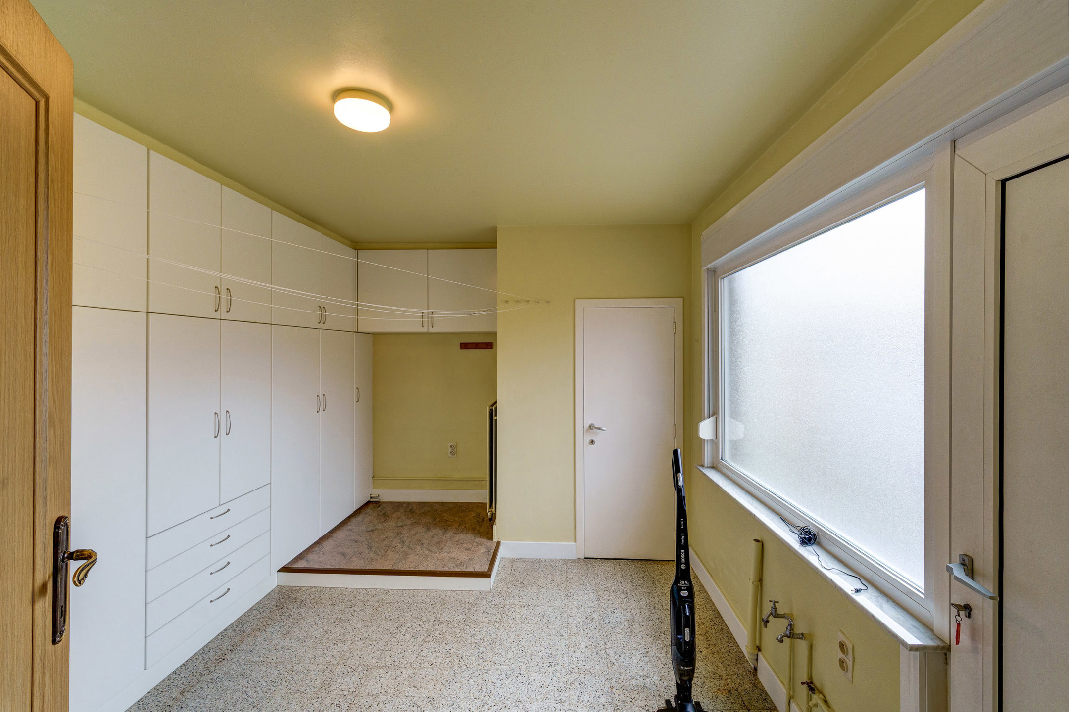 Ruime woning met drie slaapkamers en zolder in Berlaar - foto 4