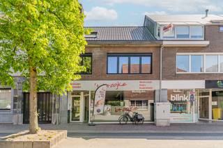 Dit recent gerenoveerde (2022-2024) duplexappartement met een bewoonbare oppervlakte van ca. 167 m² is gelegen op de eerste en tweede verdieping...