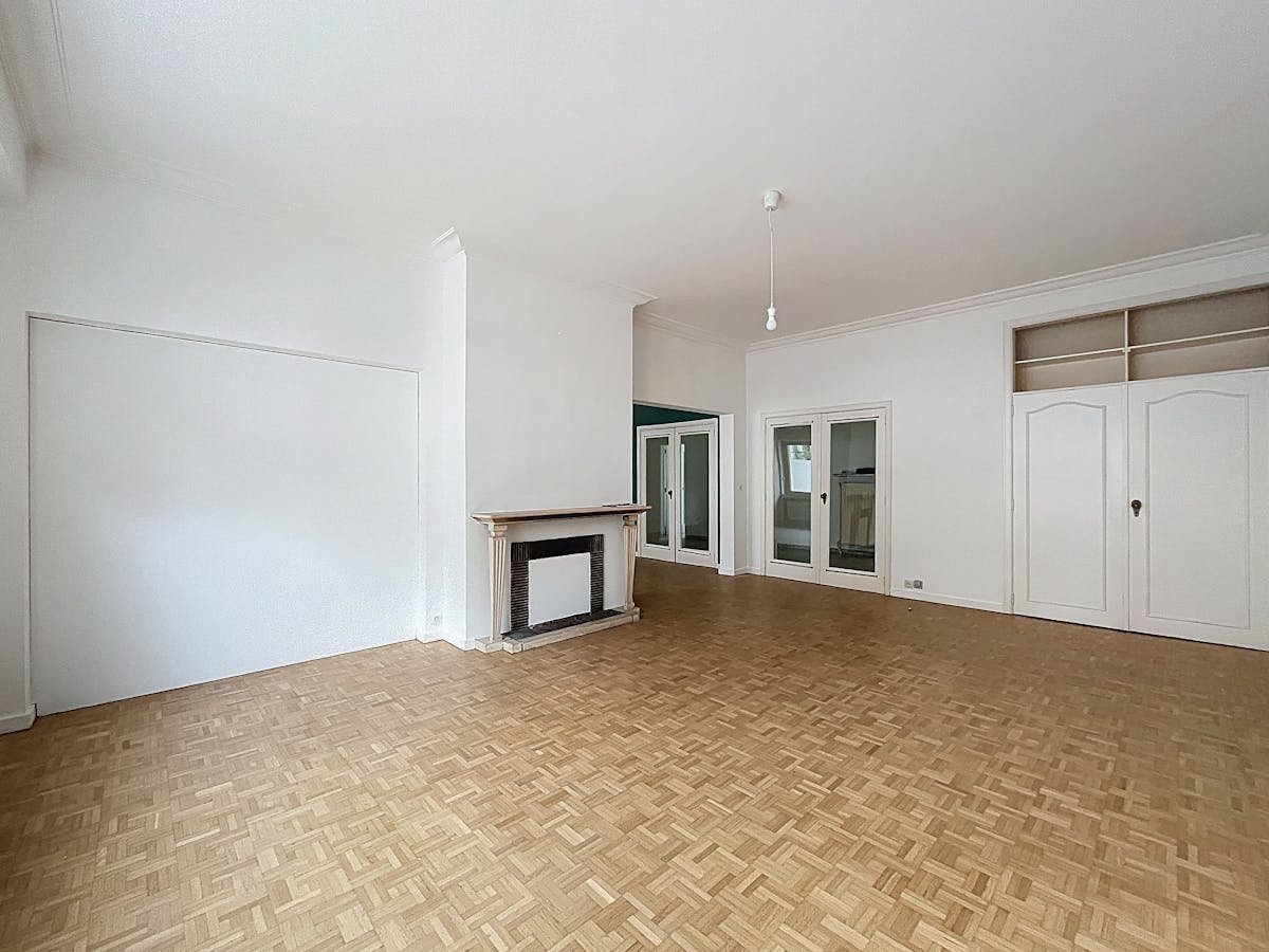 Elsene – Appartement 2 slaapkamers (140m²) + tuin +parking - foto 3