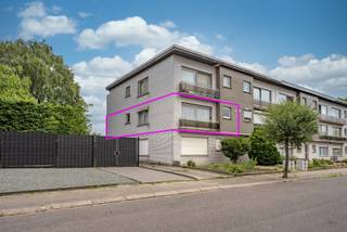 Dit gezellige appartement op de 1e verdieping is centraal gelegen, op wandelafstand van het centrum van Stabroek, winkels, openbaar vervoer...