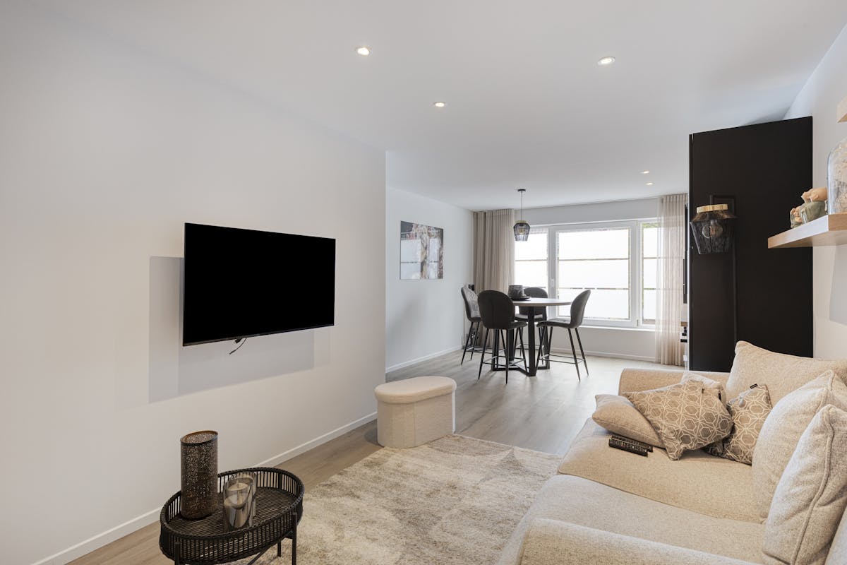 Commercial property with residence in the center of Lauwe - photo 2