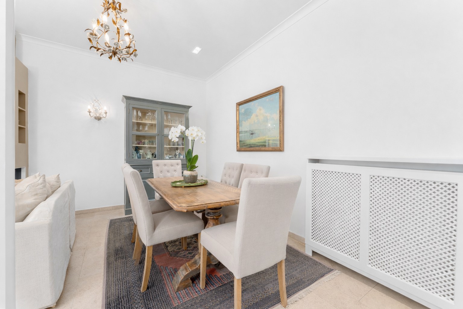 Ruime gezinswoning met inpandige garage en gezellige tuin. - foto 4